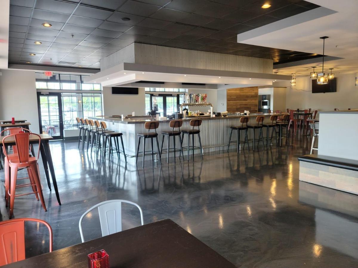 Holiday Inn & Suites Wausau-Rothschild By Ihg Ngoại thất bức ảnh
