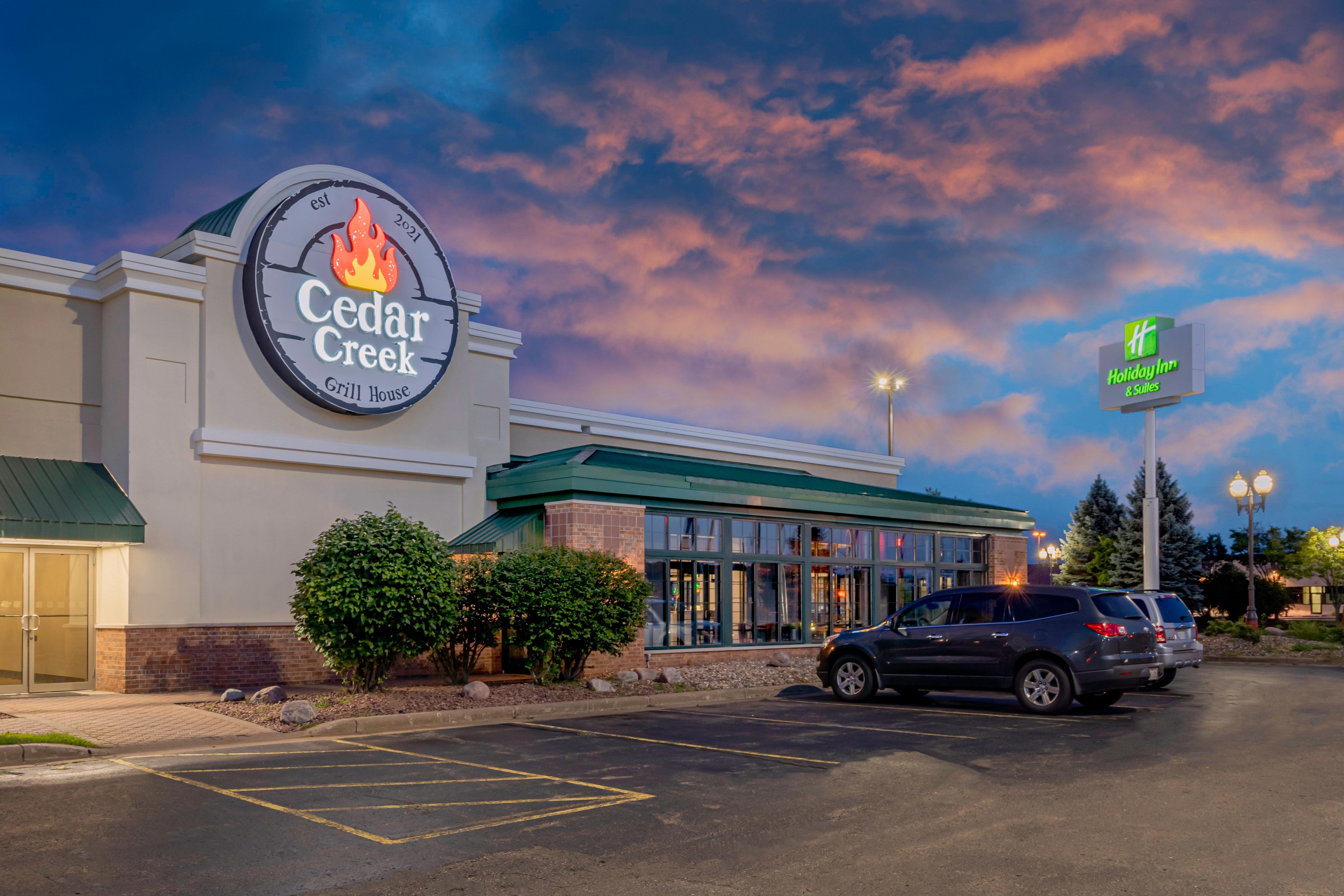 Holiday Inn & Suites Wausau-Rothschild By Ihg Ngoại thất bức ảnh