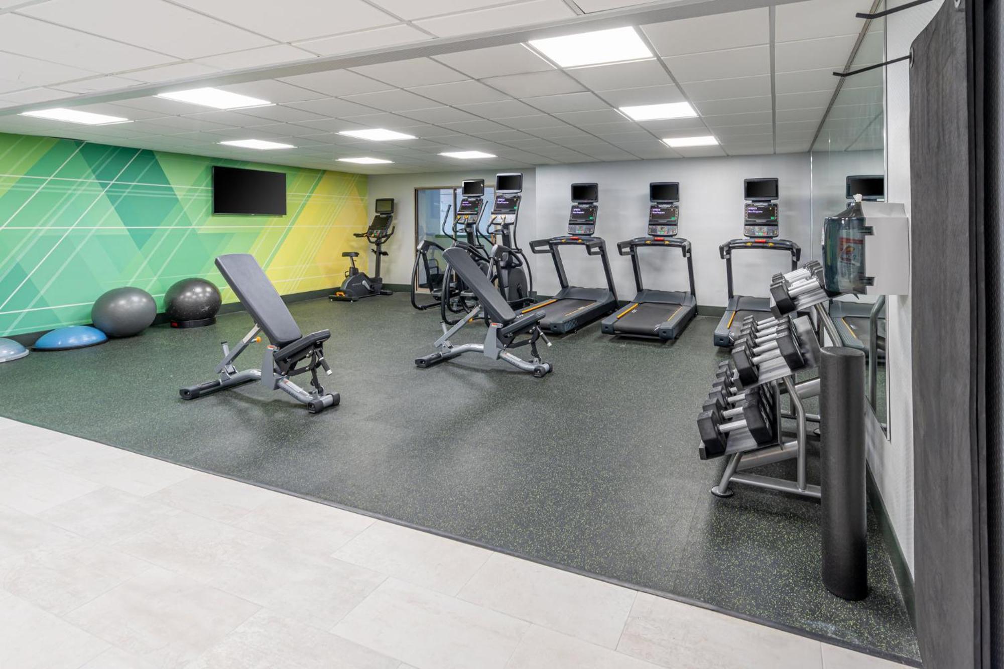 Holiday Inn & Suites Wausau-Rothschild By Ihg Ngoại thất bức ảnh