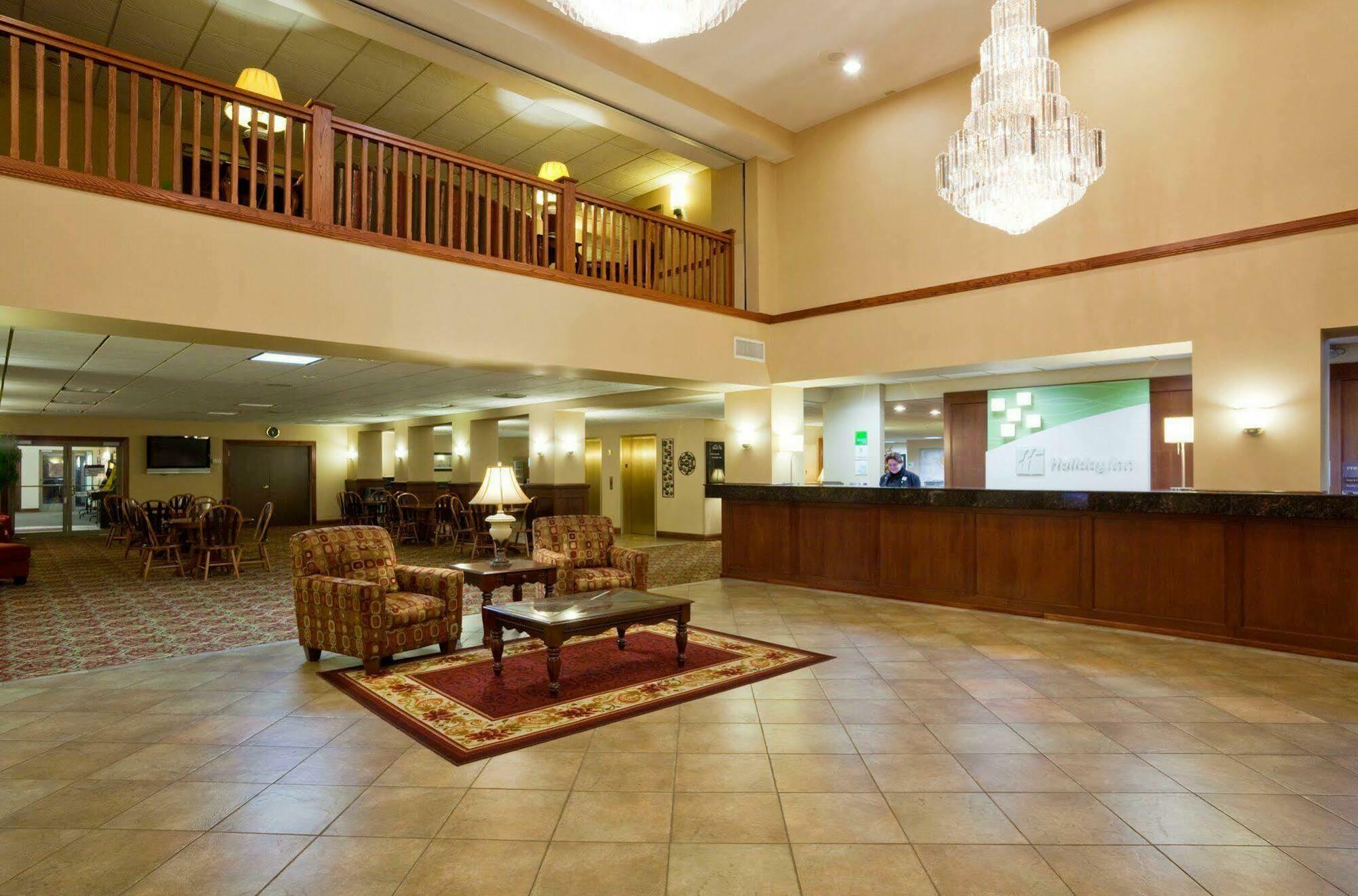 Holiday Inn & Suites Wausau-Rothschild By Ihg Ngoại thất bức ảnh